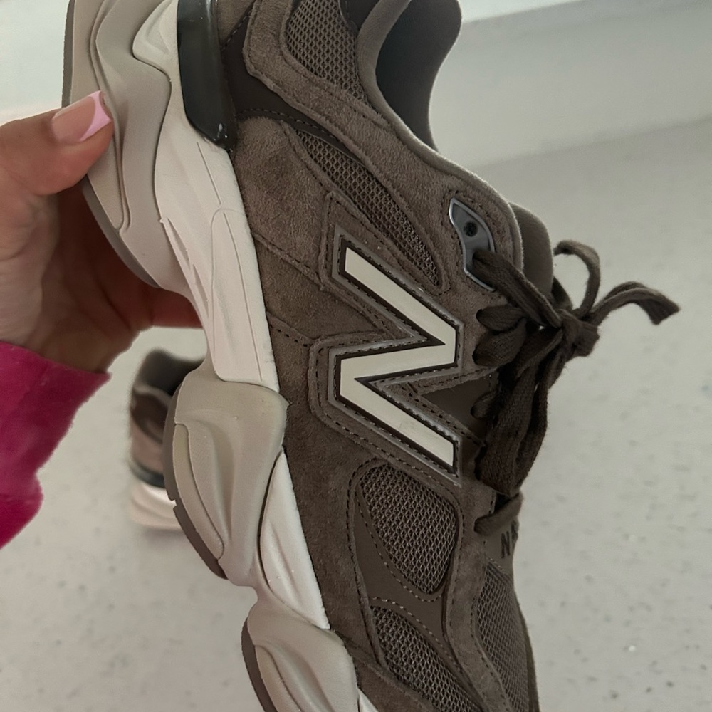 New balance 9060 color mushroom